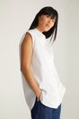 Oversized sleeveless shirt - White