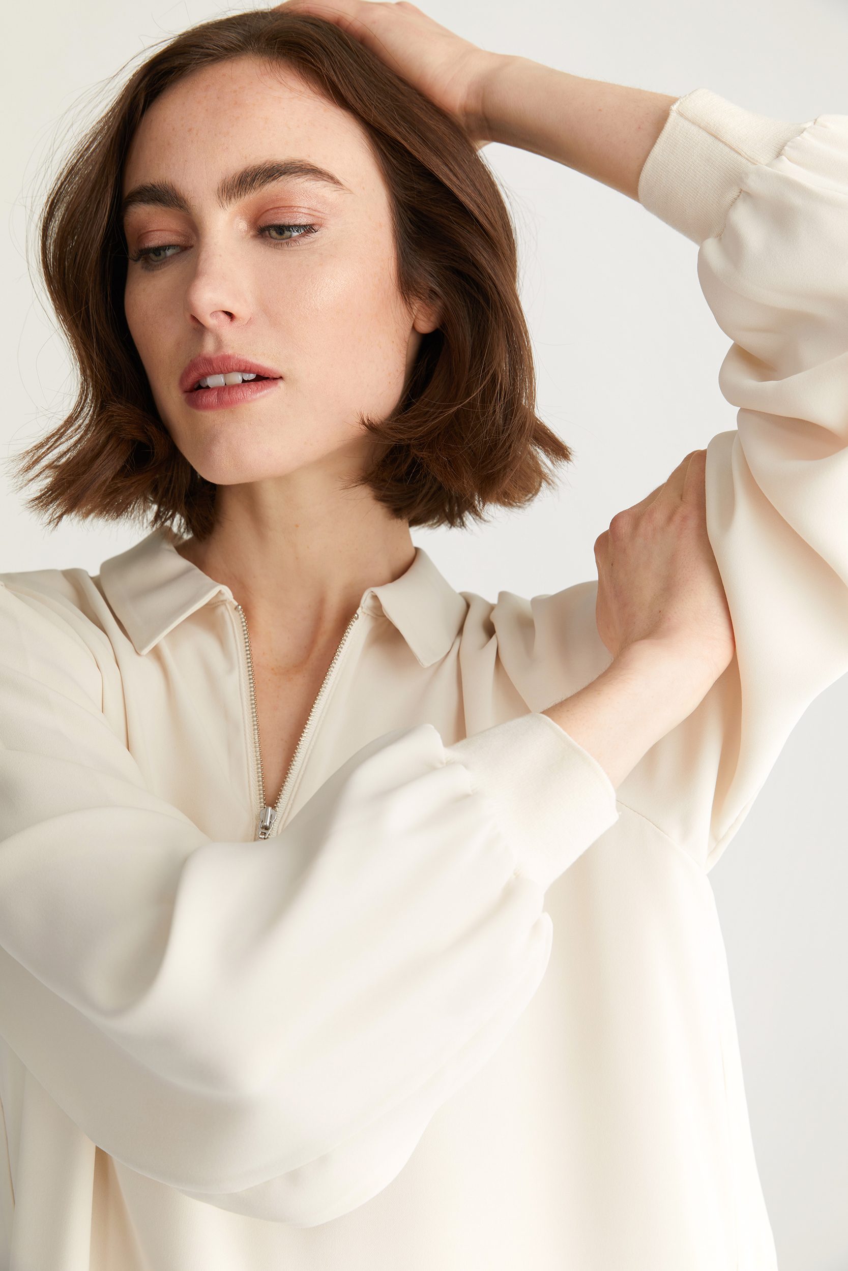Loose Blouse With Puffy Sleeves