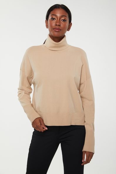 Turtleneck crop sweater