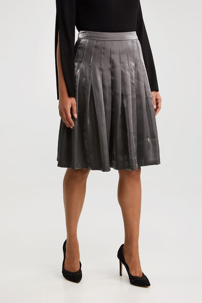 Metallic pleated skirt
