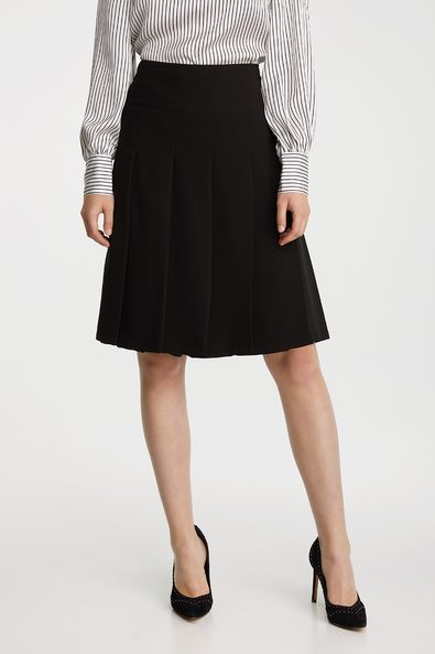 Pleated skirt with chiffon insert