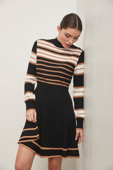 Stripped fit & flare knitted dress