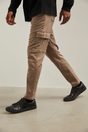 Relaxed pant with cargo pocket - Dark beige